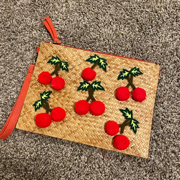 Handbags - Clutch